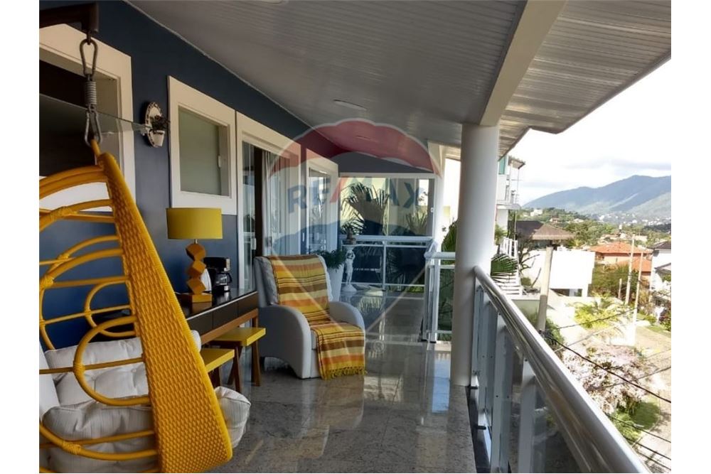 Imagem Casa de Condomínio com 4 Quartos à Venda, 236 m²em Piratininga - Niterói