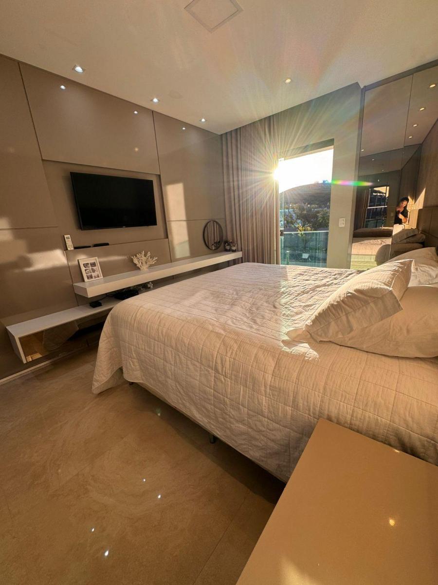 Imagem Casa com 3 Quartos à Venda, 213 m² em Santa Amélia - Belo Horizonte Imagem Casa com 3 Quartos à Venda, 213 m² em Santa Amélia - Belo Horizonte