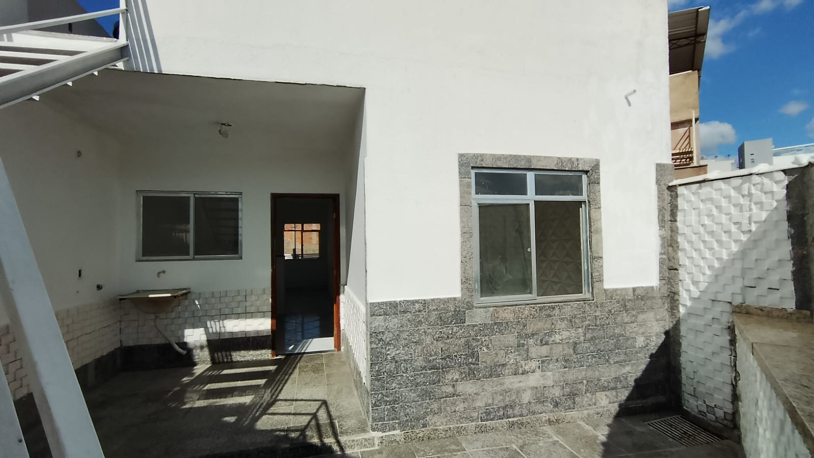 Imagem Casa com 2 Quartos à Venda, 165 m² em Santa Cecília - Juiz de Fora Imagem Casa com 2 Quartos à Venda, 165 m² em Santa Cecília - Juiz de Fora