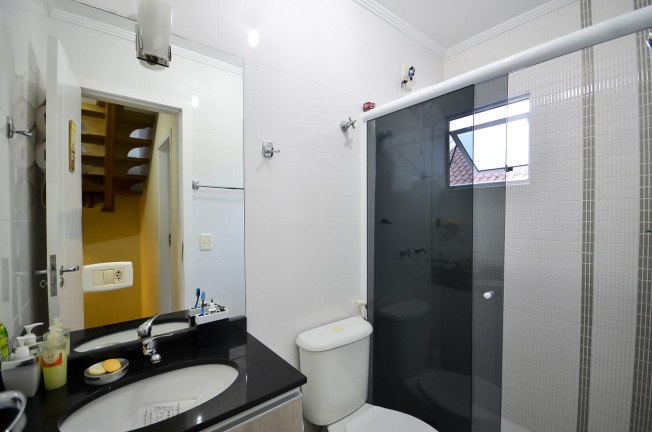 Imagem Sobrado com 3 Quartos à Venda, em Atuba - Curitiba Imagem Sobrado com 3 Quartos à Venda, em Atuba - Curitiba