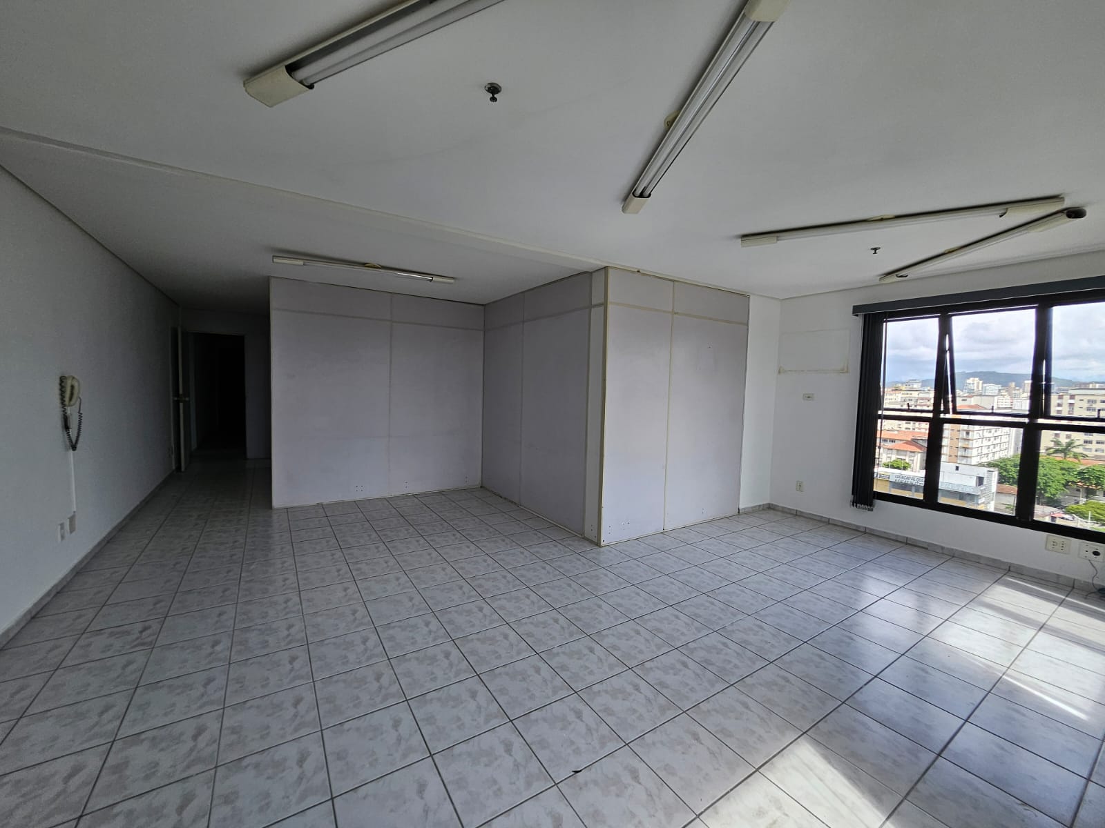 Imagem Sala Comercial à Venda, 80 m² em - Imagem Sala Comercial à Venda, 80 m² em -