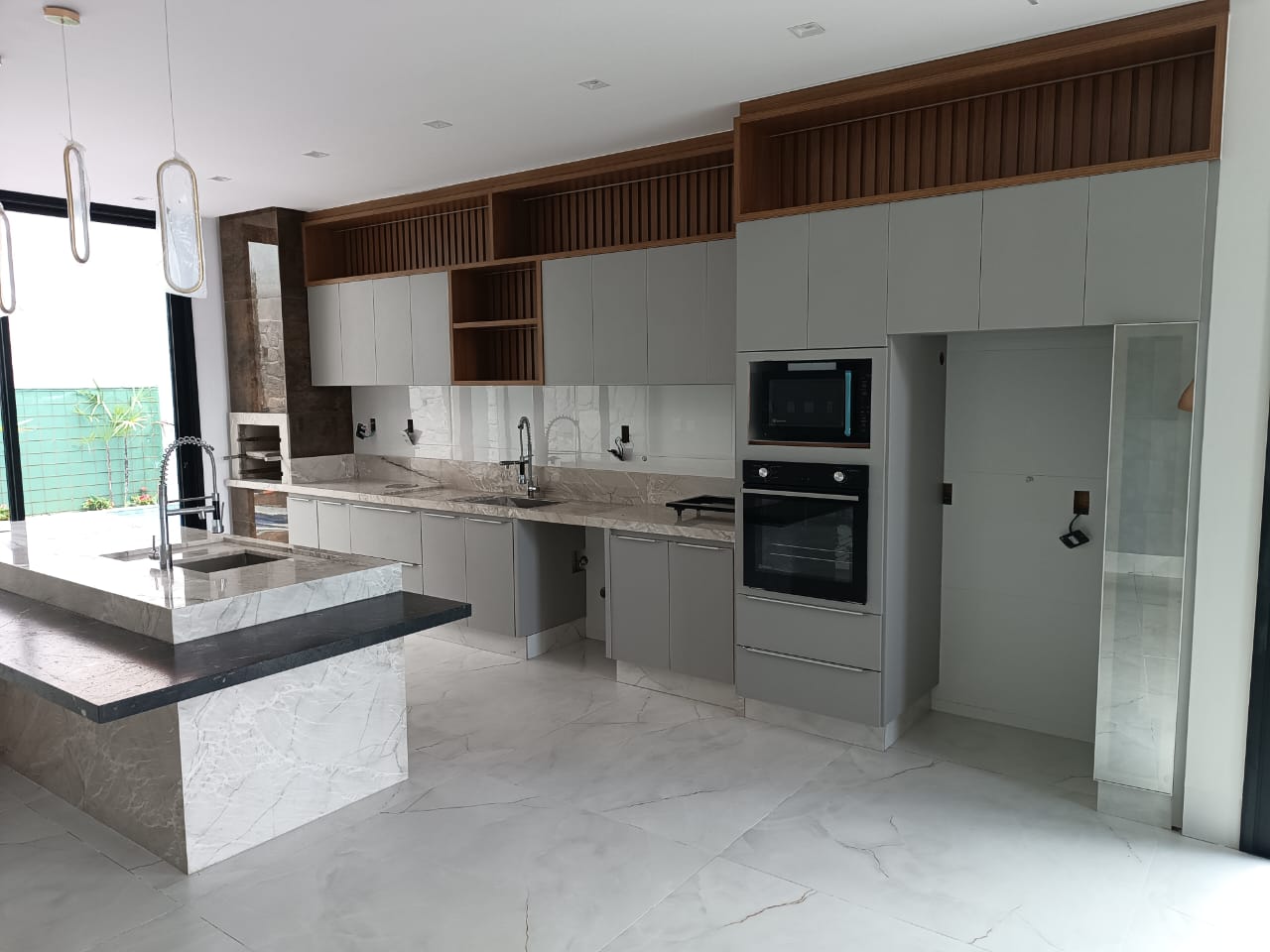 Imagem Sobrado com 4 Quartos à Venda, 263 m²em Jardins Nápoles - Senador Canedo Imagem Sobrado com 4 Quartos à Venda, 263 m²em Jardins Nápoles - Senador Canedo