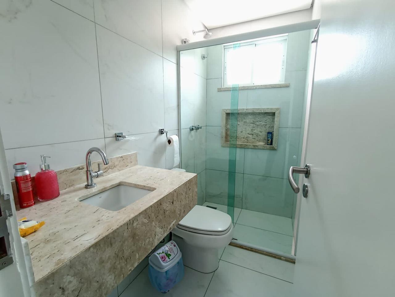 Imagem Casa com 4 Quartos à Venda, 270 m²em Coaçu - Eusébio 