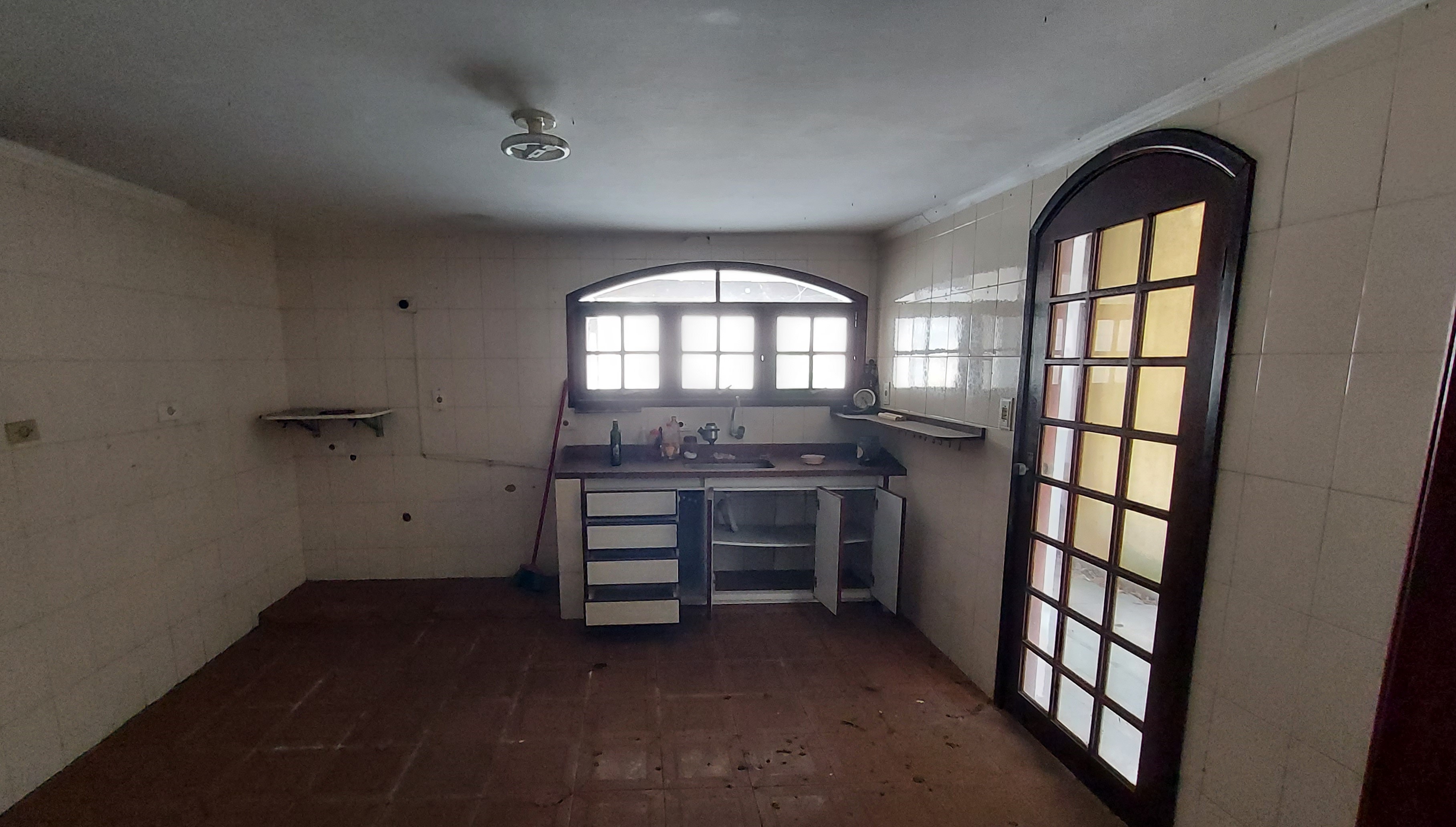 Imagem Casa com 3 Quartos à Venda, 294 m²em Vila Eldízia - Santo André