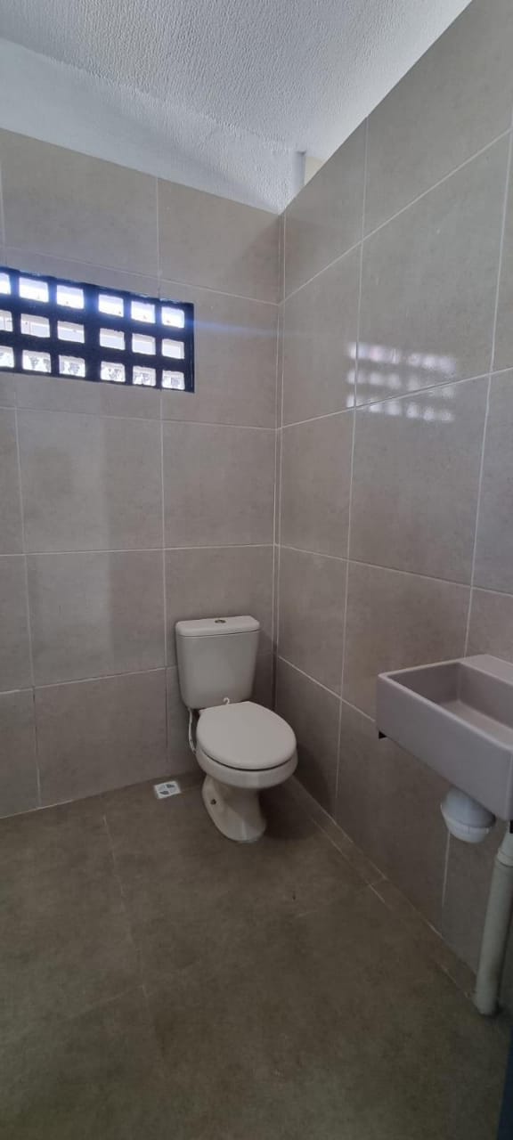 Imagem Casa com 2 Quartos para Alugar, 250 m² em Tarumã-Açu - Manaus Imagem Casa com 2 Quartos para Alugar, 250 m² em Tarumã-Açu - Manaus