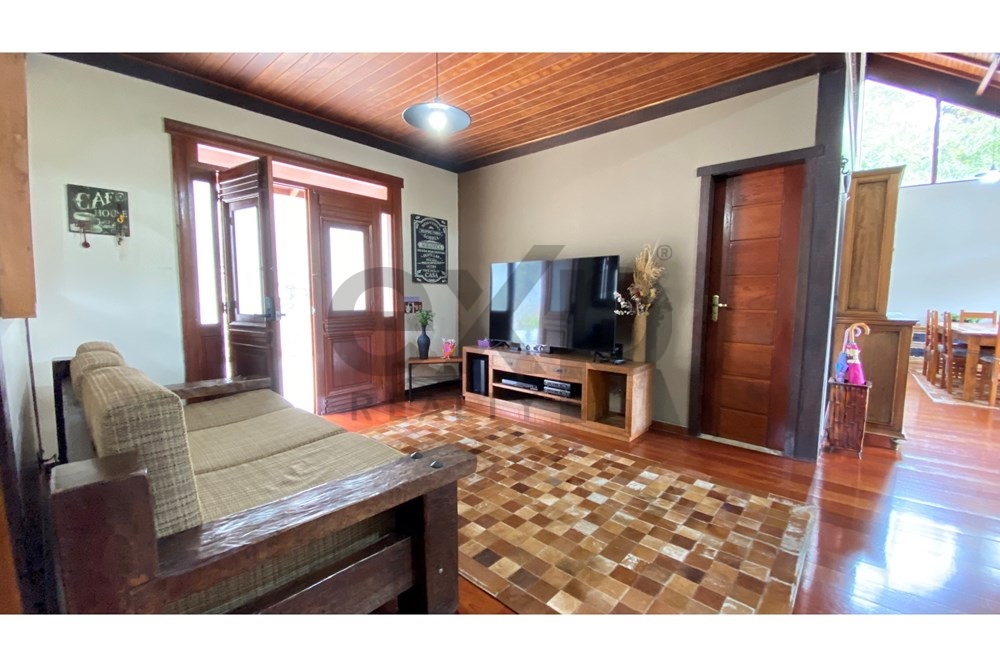 Imagem Casa de Condomínio com 5 Quartos à Venda, 317 m² em Itaipava - Petrópolis
