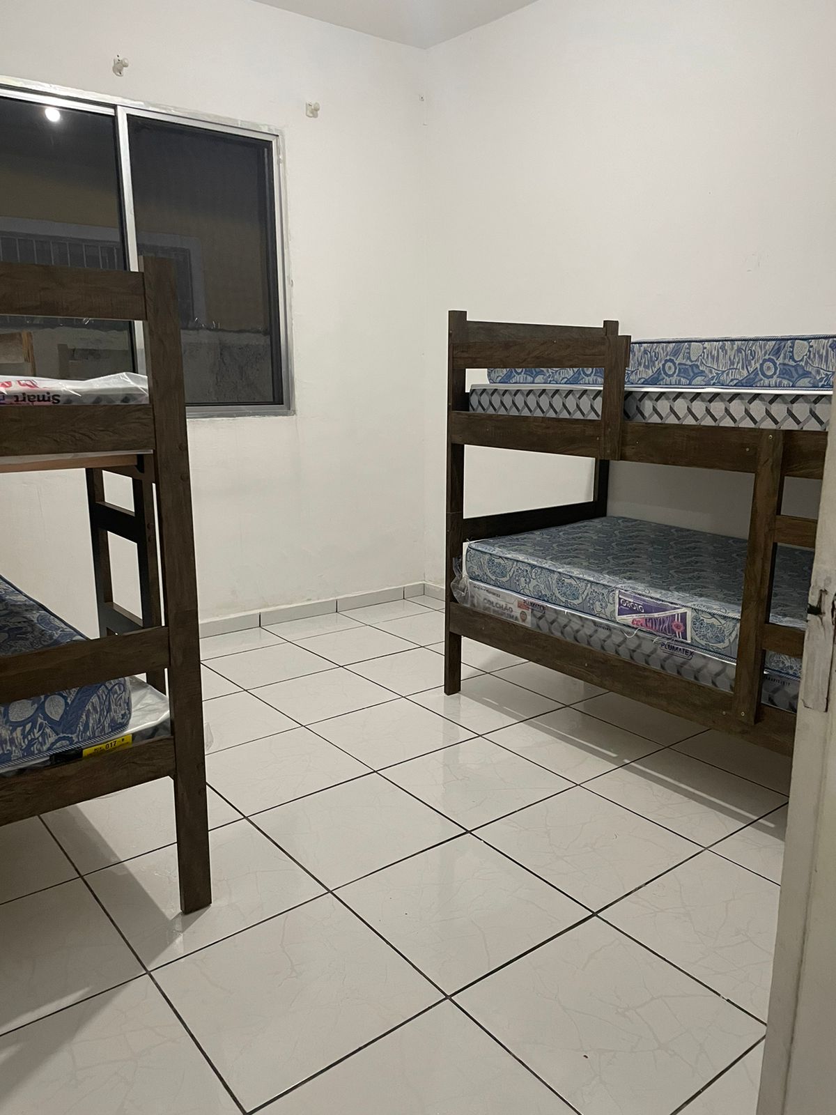 Imagem Casa com 2 Quartos para Temporada, 120 m²em Boqueirão - Praia Grande