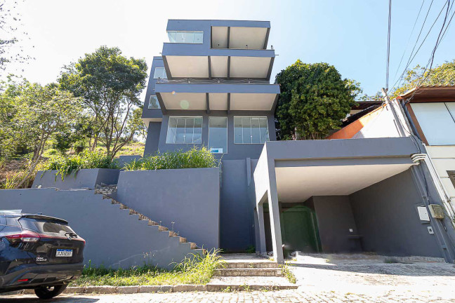 Imagem Casa com 4 Quartos à Venda, 436 m² em Vila Progresso - Niterói Imagem Casa com 4 Quartos à Venda, 436 m² em Vila Progresso - Niterói