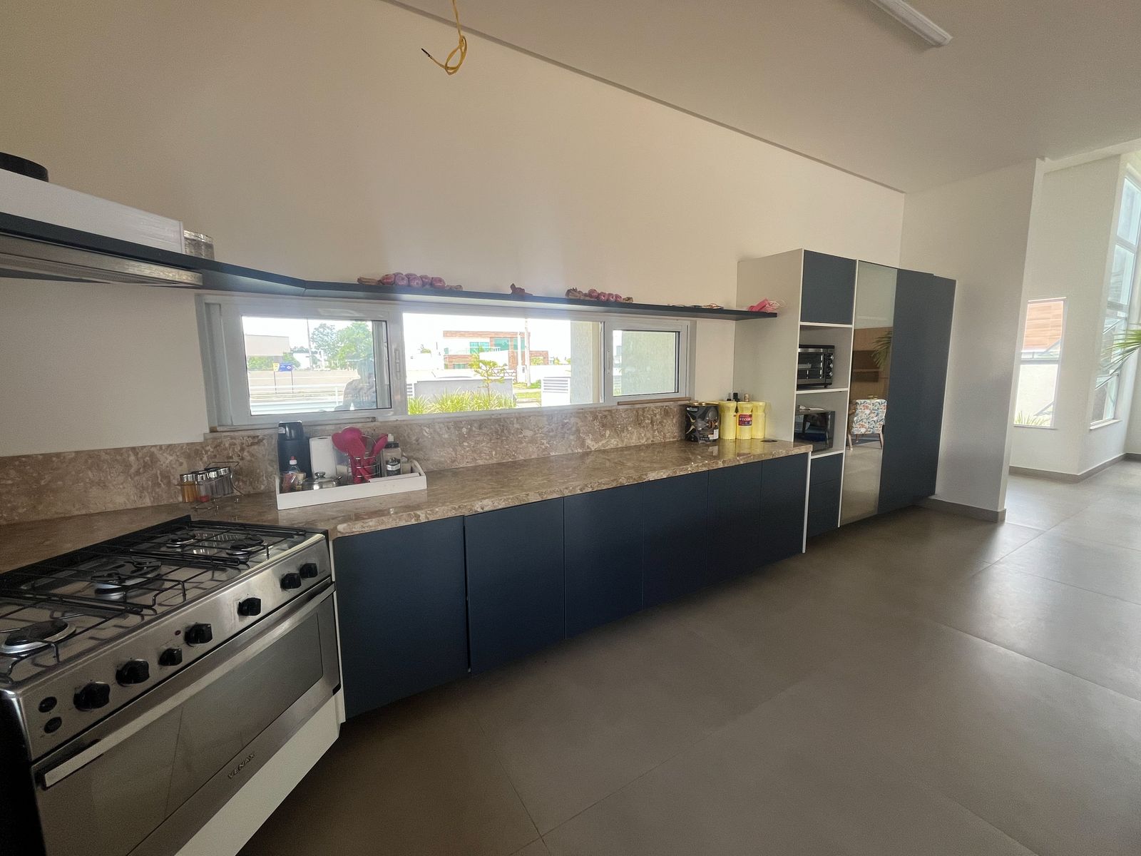 Imagem Casa de Condomínio com 4 Quartos à Venda, 398 m² em Vale do Landirana (Abrantes) - Camaçari Imagem Casa de Condomínio com 4 Quartos à Venda, 398 m² em Vale do Landirana (Abrantes) - Camaçari