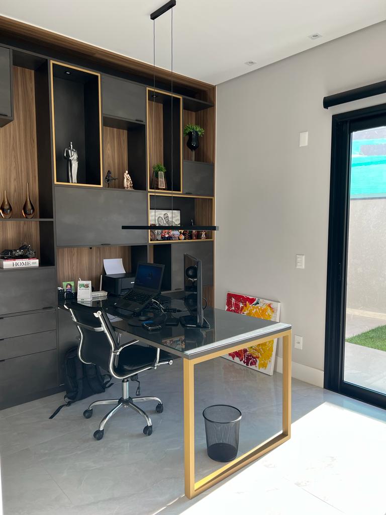 Imagem Casa de Condomínio com 4 Quartos à Venda, 380 m²em Medeiros - Jundiaí