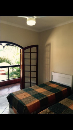 Imagem Sobrado com 4 Quartos à Venda, 150 m² em Flórida - Praia Grande Imagem Sobrado com 4 Quartos à Venda, 150 m² em Flórida - Praia Grande