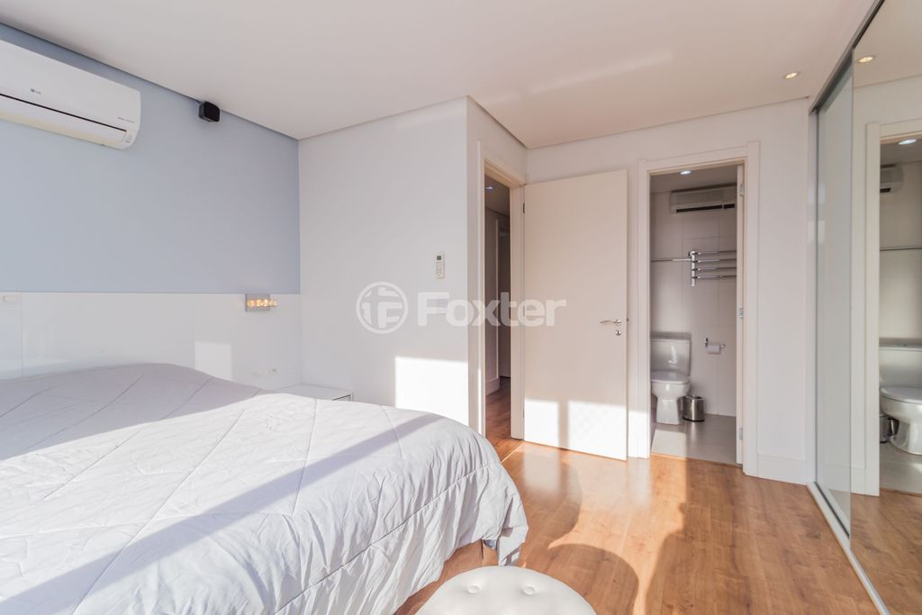Imagem Apartamento com 3 Quartos à Venda, 110 m²em Auxiliadora - Porto Alegre Imagem Apartamento com 3 Quartos à Venda, 110 m²em Auxiliadora - Porto Alegre