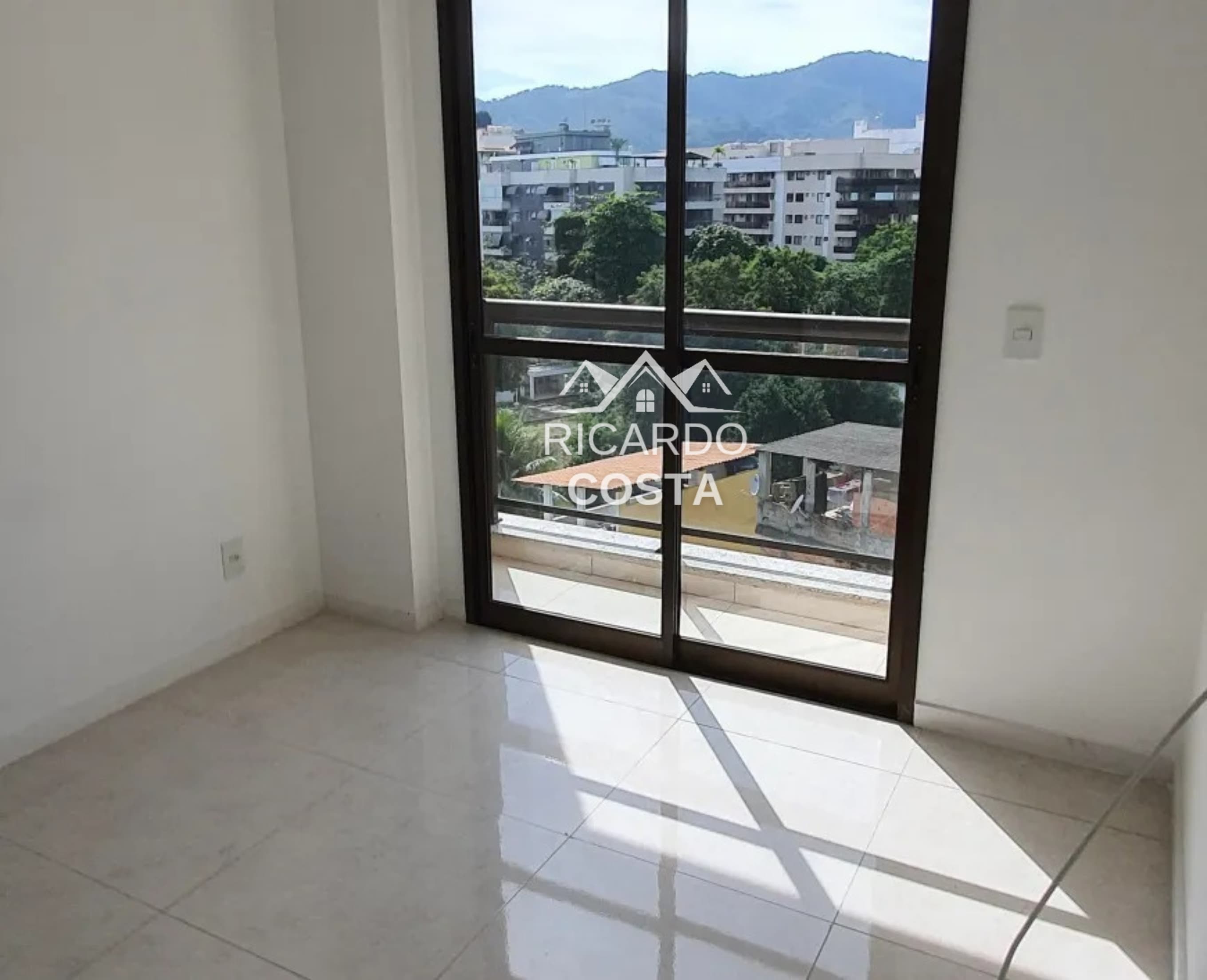 Imagem Cobertura com 4 Quartos à Venda ou Locação, 169 m² em Anil - Rio de Janeiro Imagem Cobertura com 4 Quartos à Venda ou Locação, 169 m² em Anil - Rio de Janeiro