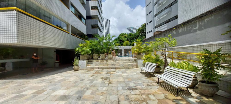 Imagem Apartamento com 3 Quartos à Venda, 136 m² em Graças - Recife