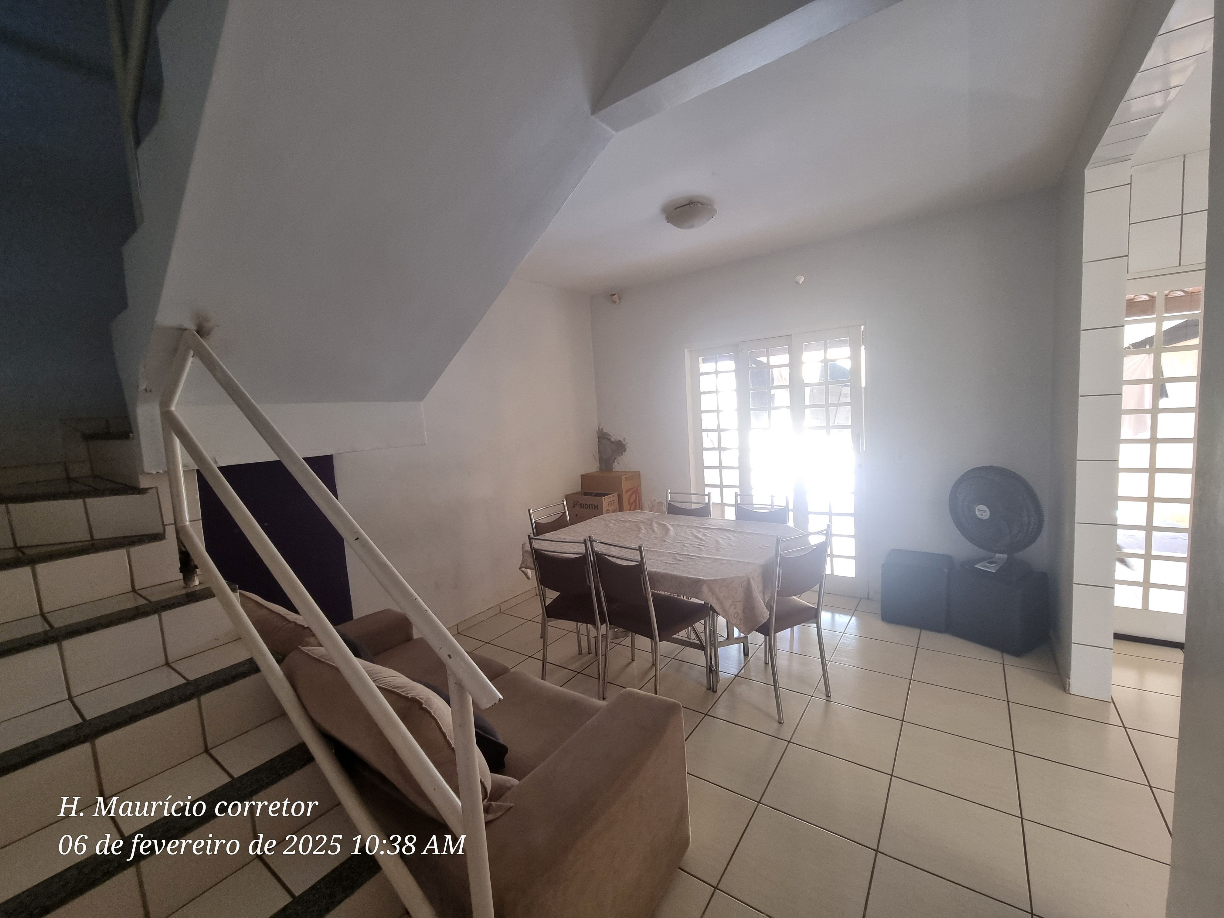 Imagem Sobrado com 3 Quartos à Venda, 151 m² em Santa Genoveva - Goiânia Imagem Sobrado com 3 Quartos à Venda, 151 m² em Santa Genoveva - Goiânia