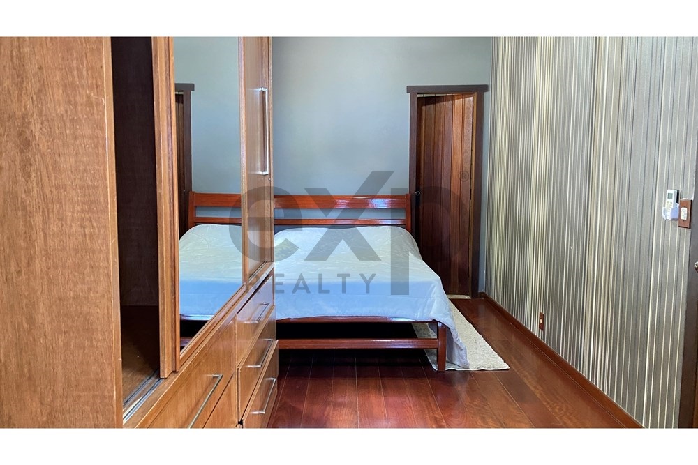 Imagem Casa de Condomínio com 5 Quartos à Venda, 317 m² em Itaipava - Petrópolis