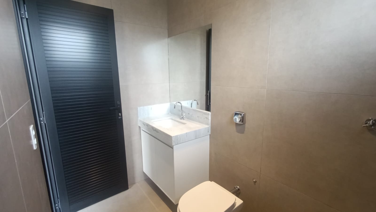 Imagem Casa de Condomínio com 3 Quartos à Venda, 160 m²em Colinas do Castelo - Jaguariúna