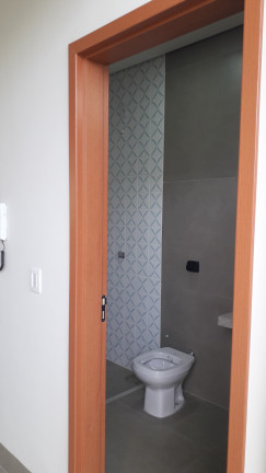 Imagem Casa com 3 Quartos à Venda, em Aclimação - Uberlândia Imagem Casa com 3 Quartos à Venda, em Aclimação - Uberlândia