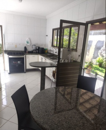 Imagem Casa com 4 Quartos à Venda,  em Buraquinho - Lauro de Freitas