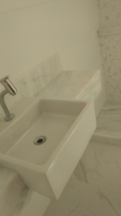Imagem Apartamento com 2 Quartos à Venda,  em Jardim da Penha - Vitória