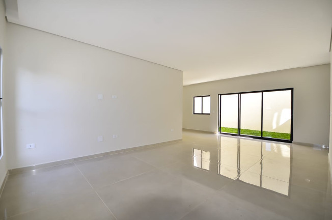 Imagem Sobrado com 3 Quartos à Venda, em Boa Vista - Curitiba Imagem Sobrado com 3 Quartos à Venda, em Boa Vista - Curitiba