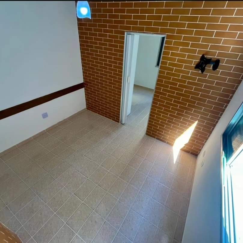 Imagem Kitnet com 1 Quarto à Venda, 30 m²em Tupi - Praia Grande Imagem Kitnet com 1 Quarto à Venda, 30 m²em Tupi - Praia Grande