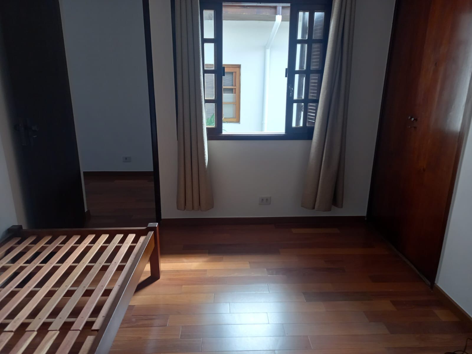 Imagem Sobrado com 3 Quartos à Venda, 181 m²em Jardim Prudência - São Paulo Imagem Sobrado com 3 Quartos à Venda, 181 m²em Jardim Prudência - São Paulo