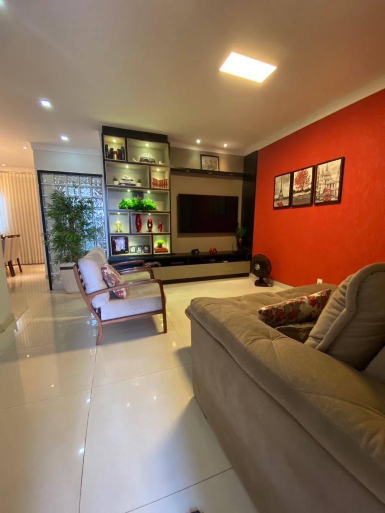 Imagem Sobrado com 5 Quartos à Venda, 250 m²em Residencial Humaitá - Goiânia Imagem Sobrado com 5 Quartos à Venda, 250 m²em Residencial Humaitá - Goiânia