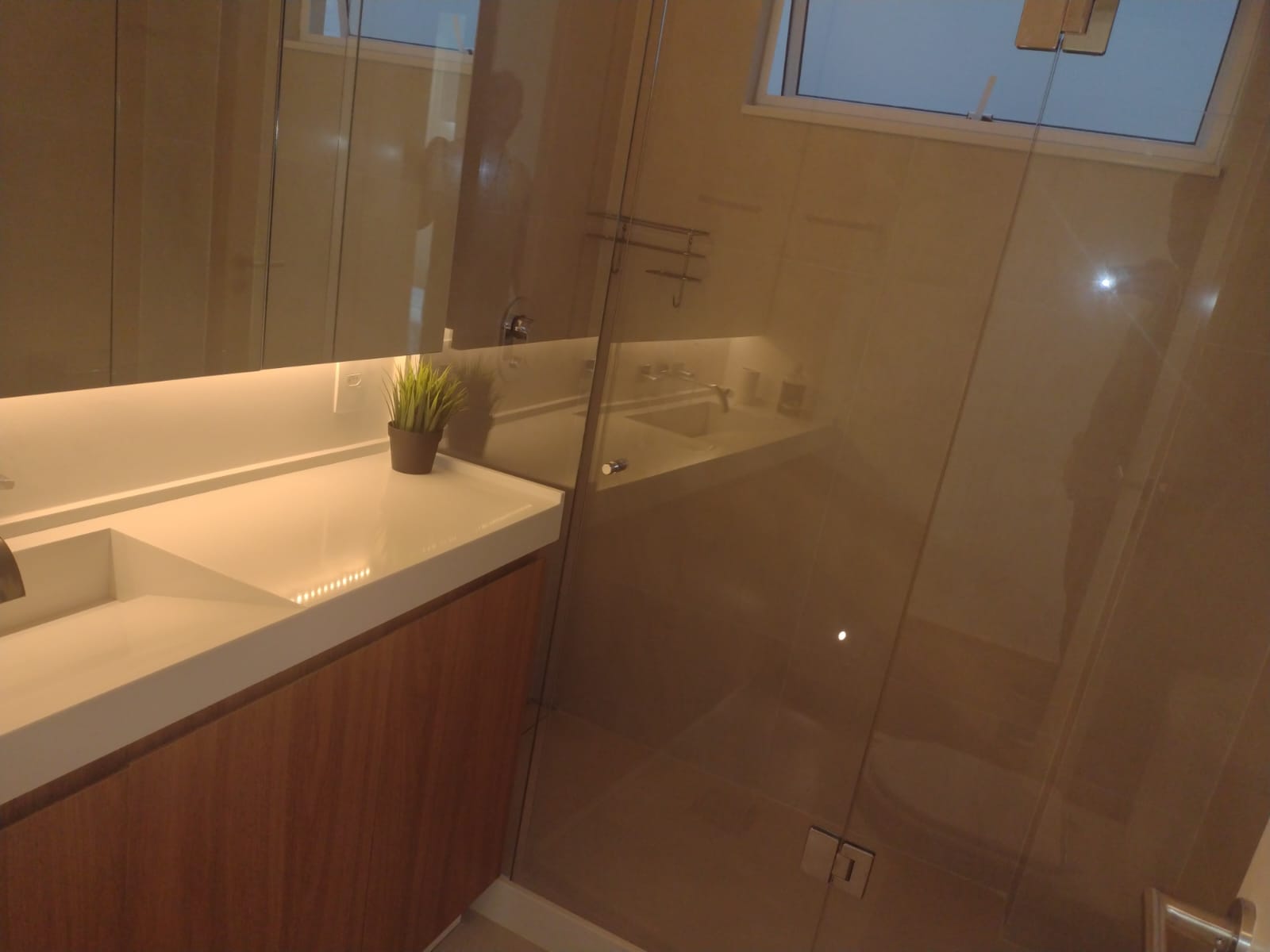 Imagem Apartamento com 3 Quartos à Venda, 98 m²em Copacabana - Rio de Janeiro Imagem Apartamento com 3 Quartos à Venda, 98 m²em Copacabana - Rio de Janeiro