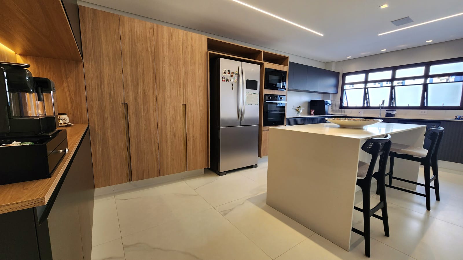Imagem Apartamento com 4 Quartos à Venda, 297 m²em Boqueirão - Santos