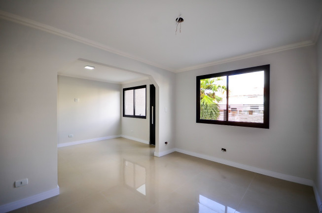 Imagem Sobrado com 3 Quartos à Venda, em Cajuru - Curitiba Imagem Sobrado com 3 Quartos à Venda, em Cajuru - Curitiba