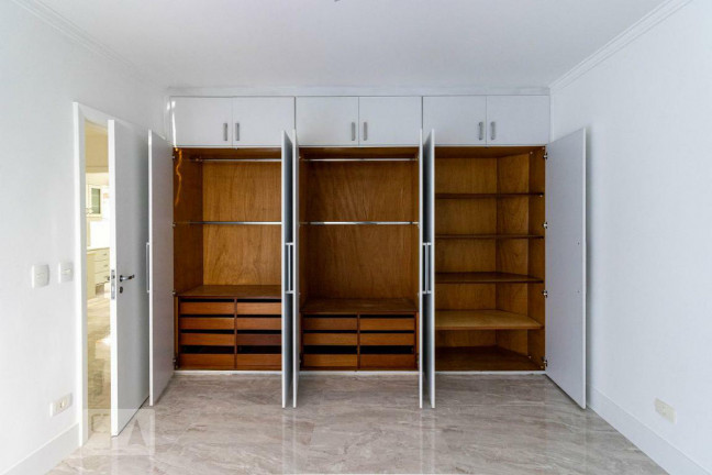 Imagem Apartamento com 3 Quartos à Venda, 210 m² em Indianópolis - São Paulo