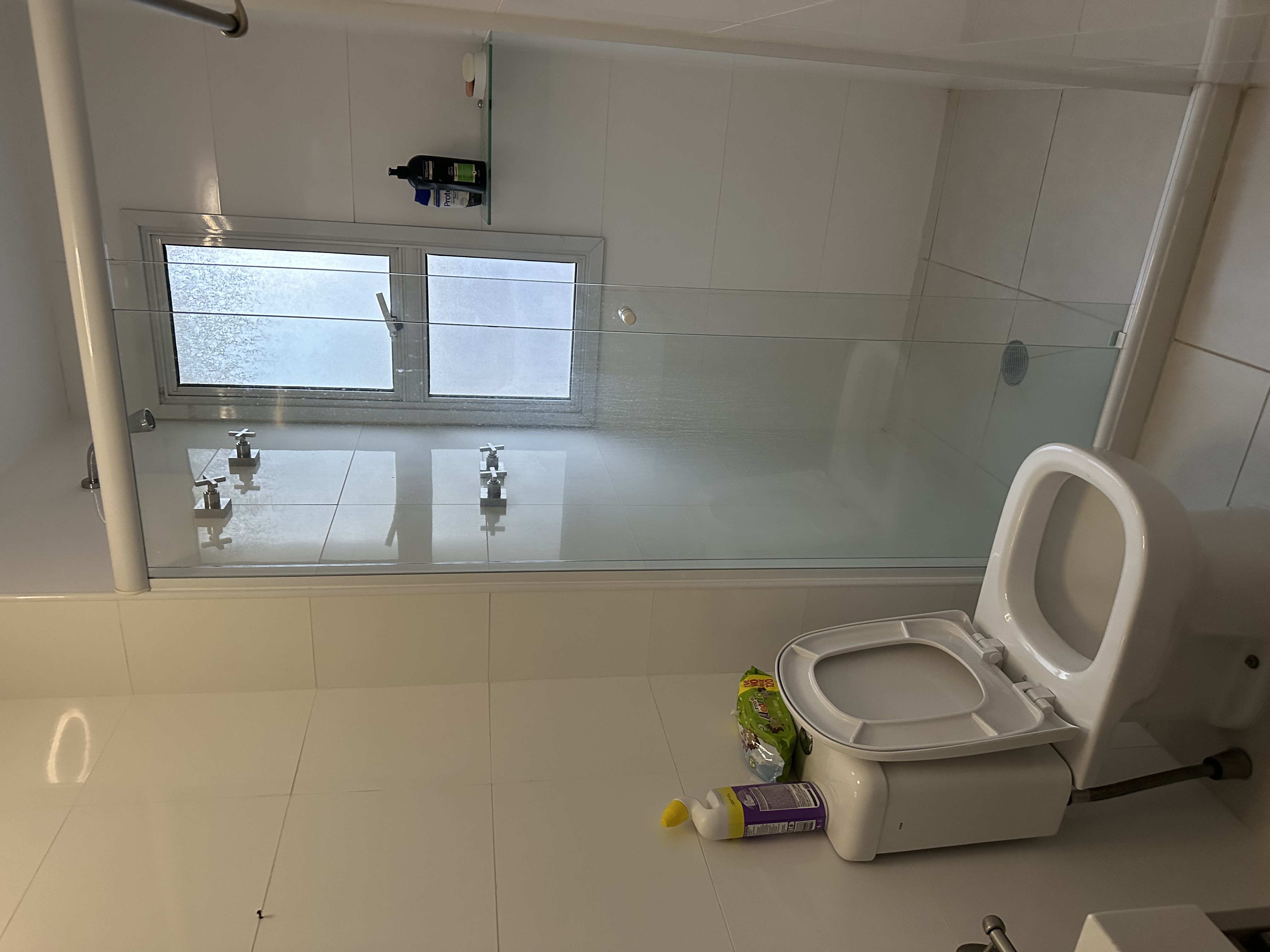 Imagem Apartamento com 2 Quartos para Alugar, 96 m²em Alphaville Empresarial - Barueri Imagem Apartamento com 2 Quartos para Alugar, 96 m²em Alphaville Empresarial - Barueri