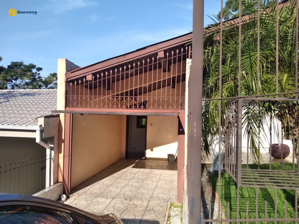 Imagem Casa com 3 Quartos à Venda, 190 m² em Trindade - Florianópolis Imagem Casa com 3 Quartos à Venda, 190 m² em Trindade - Florianópolis