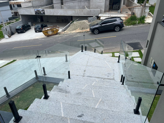 Imagem Casa com 4 Quartos à Venda, 400 m²em Jardim das Cerejeiras - Arujá Imagem Casa com 4 Quartos à Venda, 400 m²em Jardim das Cerejeiras - Arujá