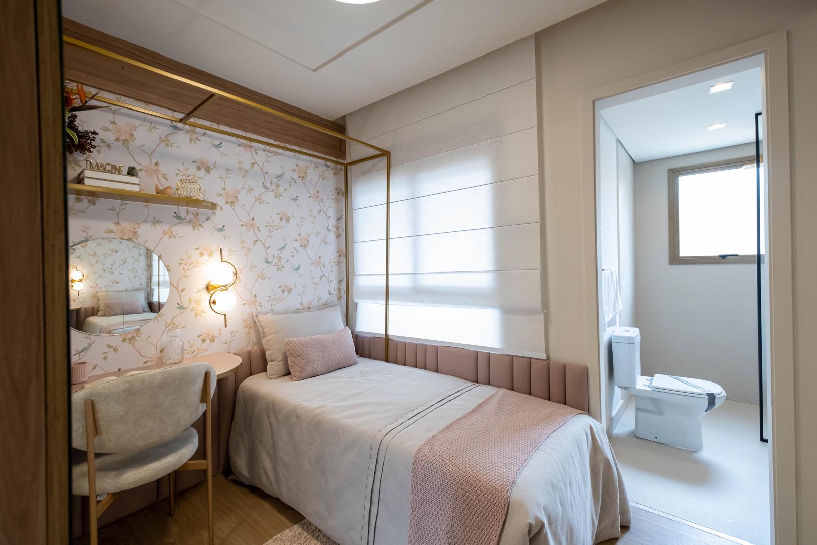 Imagem Apartamento com 2 Quartos à Venda, 80 m²em Moema - São Paulo