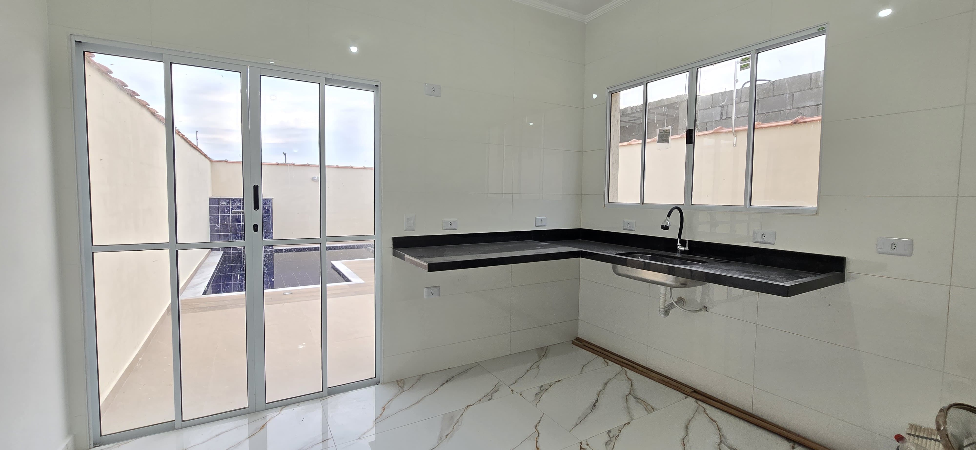 Imagem Casa com 2 Quartos à Venda, 90 m²em Jardim Umuarama - Itanhaém Imagem Casa com 2 Quartos à Venda, 90 m²em Jardim Umuarama - Itanhaém