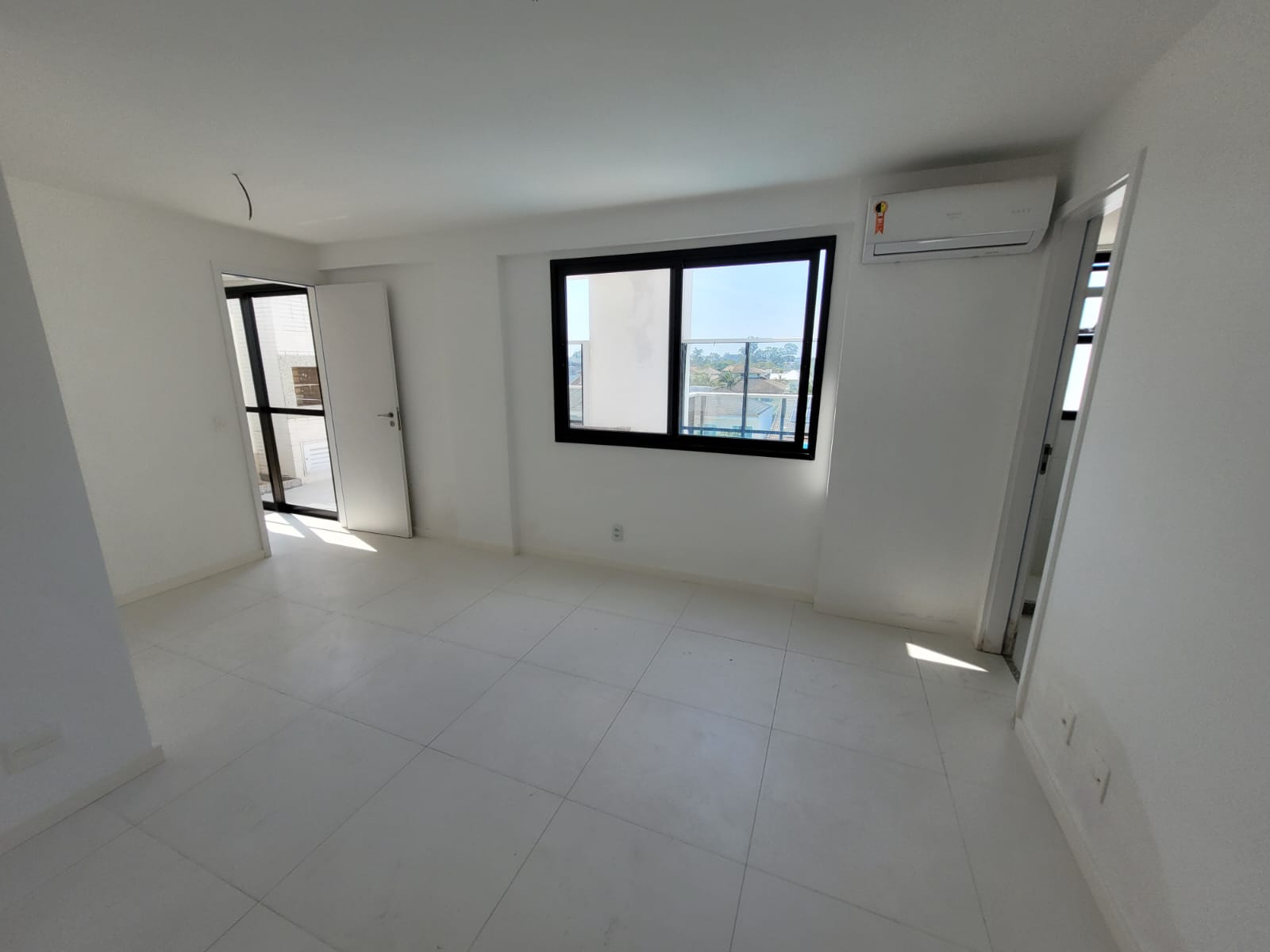 Imagem Cobertura com 3 Quartos para Alugar, 148 m² em Recreio dos Bandeirantes - Rio de Janeiro Imagem Cobertura com 3 Quartos para Alugar, 148 m² em Recreio dos Bandeirantes - Rio de Janeiro
