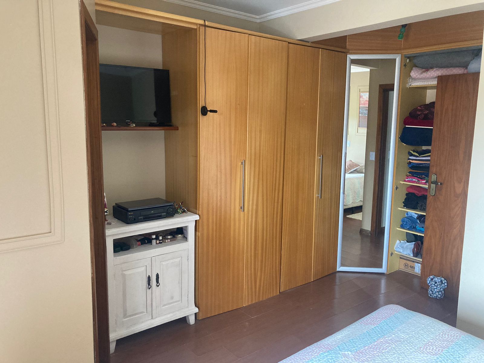 Imagem Casa com 2 Quartos à Venda, 147 m² em Hípica - Porto Alegre