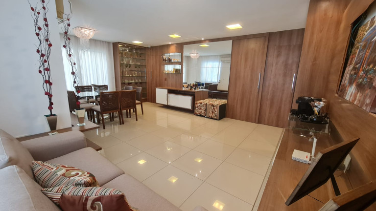 Imagem Casa de Condomínio com 3 Quartos para Alugar,  em Sapiranga-Coité - Fortaleza