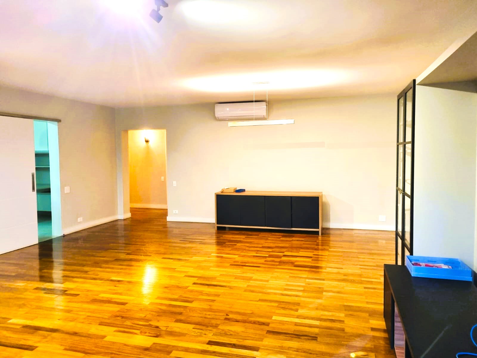 Imagem Apartamento com 3 Quartos à Venda, 170 m²em Itaim Bibi - São Paulo Imagem Apartamento com 3 Quartos à Venda, 170 m²em Itaim Bibi - São Paulo
