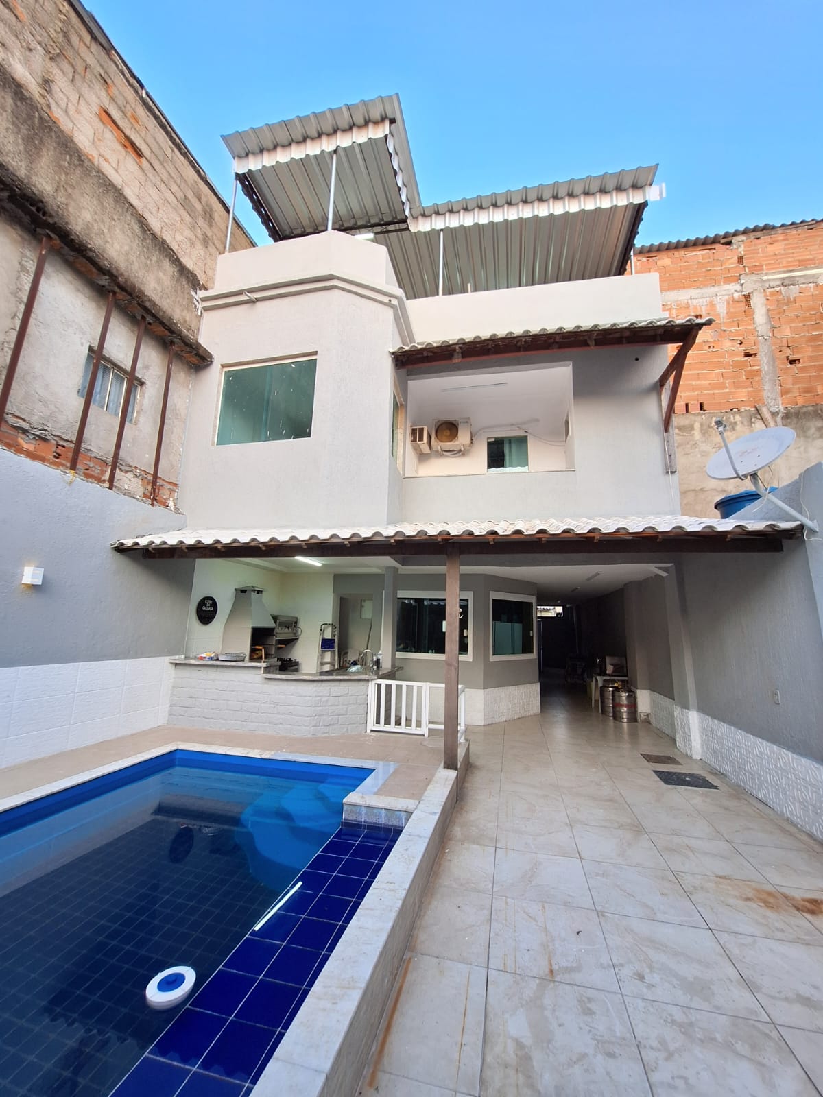 Imagem Casa com 3 Quartos à Venda, 300 m² em Bangu - Rio de Janeiro Imagem Casa com 3 Quartos à Venda, 300 m² em Bangu - Rio de Janeiro