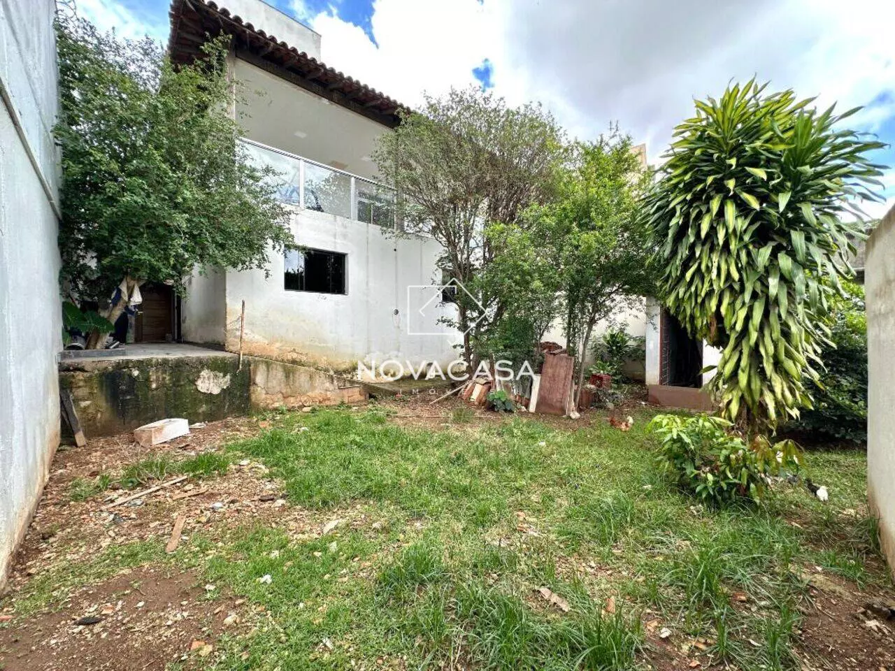 Imagem Casa com 5 Quartos à Venda, 250 m² em Rio Branco - Belo Horizonte Imagem Casa com 5 Quartos à Venda, 250 m² em Rio Branco - Belo Horizonte