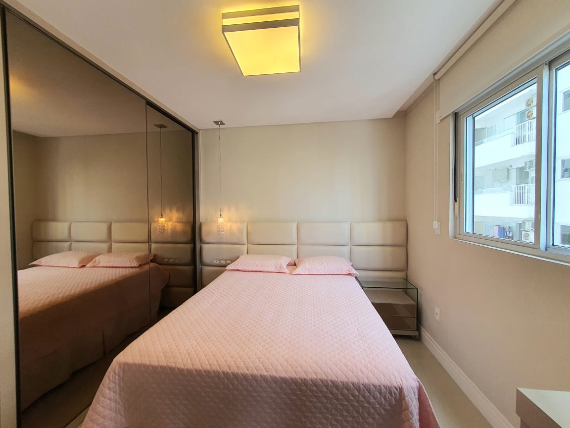 Imagem Apartamento com 3 Quartos à Venda, 135 m²em Centro - Balneário Camboriú Imagem Apartamento com 3 Quartos à Venda, 135 m²em Centro - Balneário Camboriú
