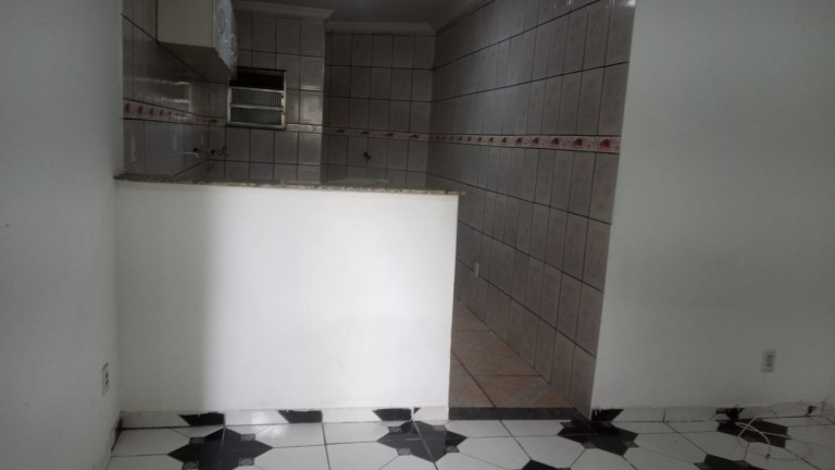 Apartamento com 2 Quartos para Alugar, 50 m² em Ramos - Rio de Janeiro