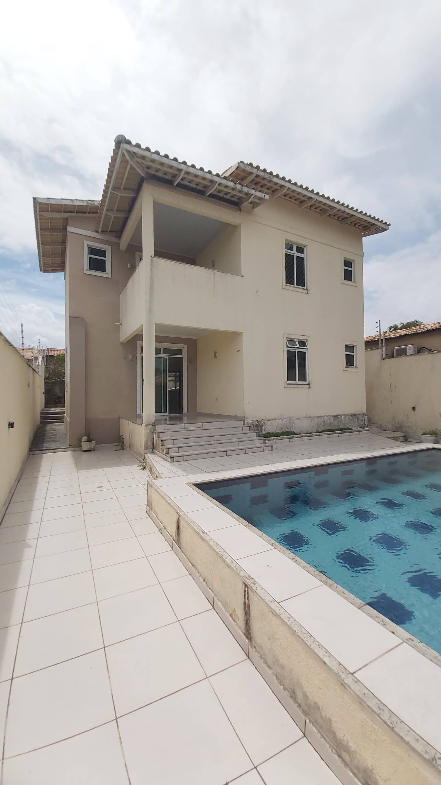 Imagem Casa com 5 Quartos à Venda, 396 m² em São Bento - Fortaleza Imagem Casa com 5 Quartos à Venda, 396 m² em São Bento - Fortaleza
