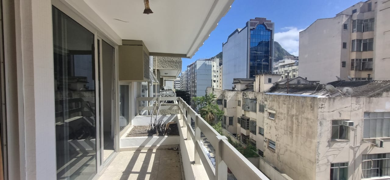 Imagem Apartamento com 1 Quarto à Venda, 50 m²em Copacabana - Rio de Janeiro