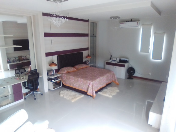 Imagem Casa com 4 Quartos à Venda, 260 m² em Badu - Niterói Imagem Casa com 4 Quartos à Venda, 260 m² em Badu - Niterói