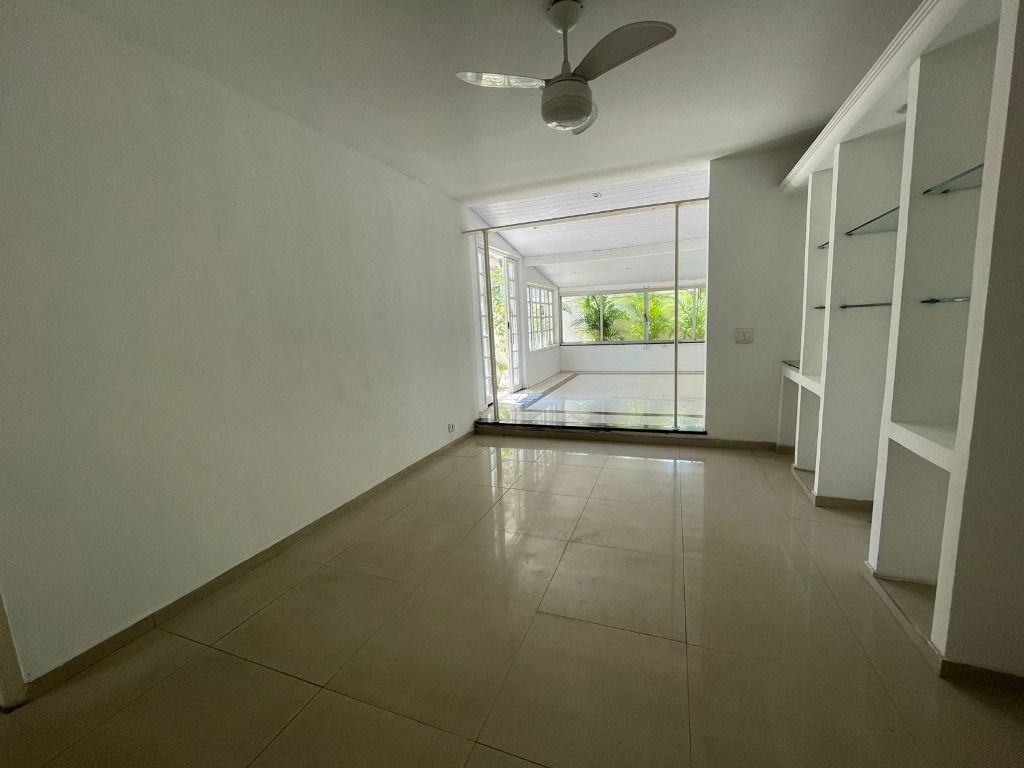 Imagem Apartamento com 2 Quartos à Venda, 142 m²em Icaraí - Niterói Imagem Apartamento com 2 Quartos à Venda, 142 m²em Icaraí - Niterói