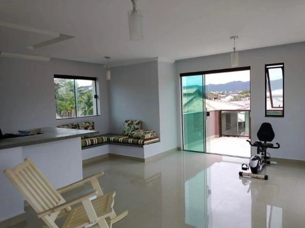 Imagem Casa com 4 Quartos à Venda, 683 m²em Camboinhas - Niterói Imagem Casa com 4 Quartos à Venda, 683 m²em Camboinhas - Niterói